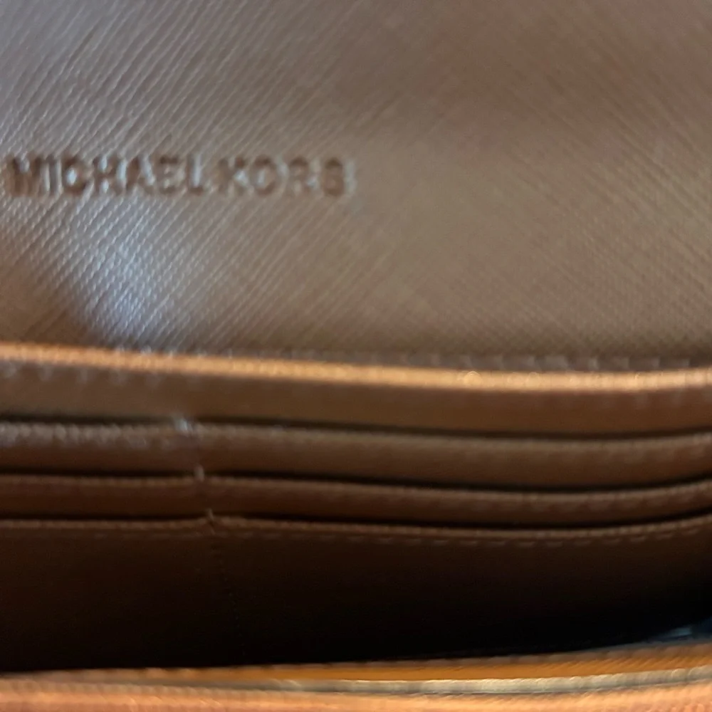 Michael Kors NWOT Fulton Tan Leather Full Size Wallet